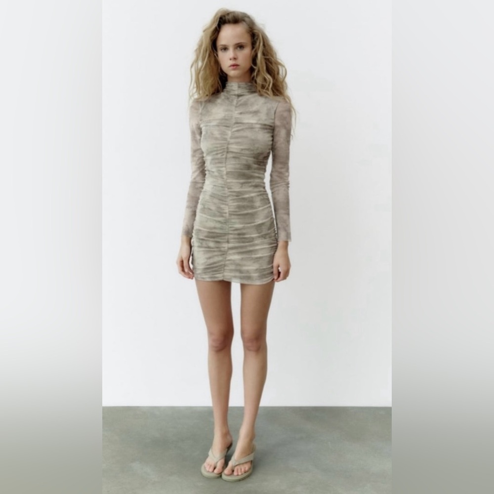 BRAND NEW ZARA DRAPED TULLE LONG SLEEVE MINI DRESS IN BEIGE SIZE SMALL